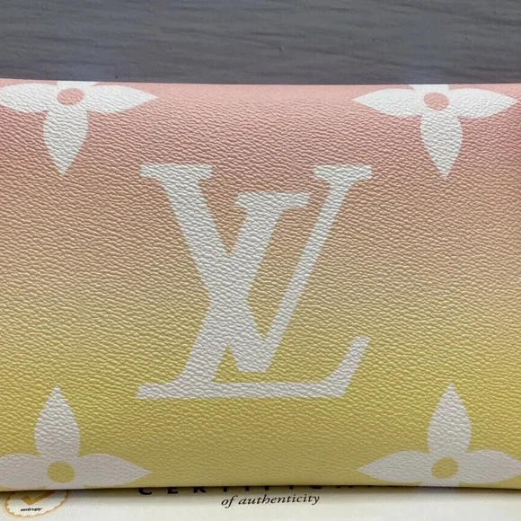 Louis Vuitton Kirigami ByThePool Pochette Clutch Bag Chain +Certificate - Picture 4 of 13